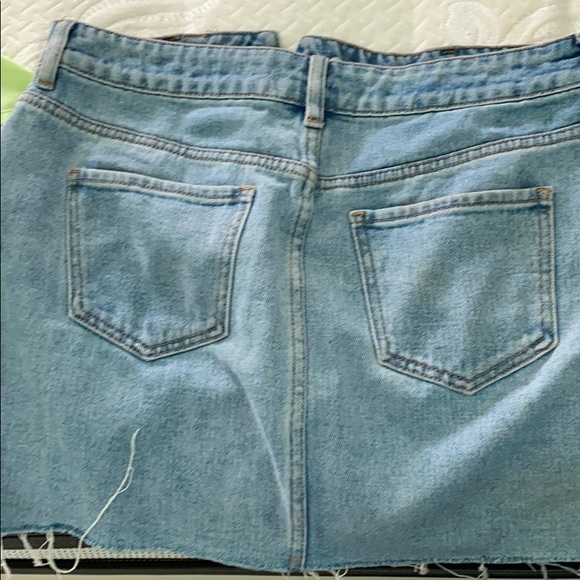 Jean skirt - Picture 2 of 3